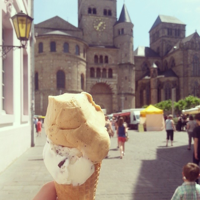 Jäätelöä Trierissä